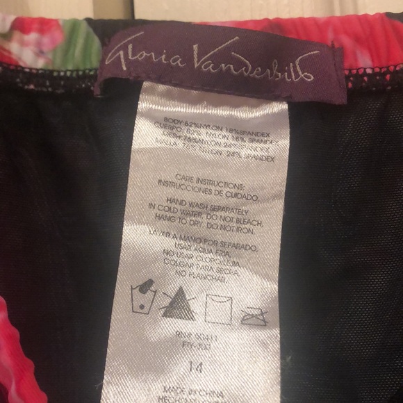 Gloria Vanderbilt size 14 Floral Swim Top. Removable/Adjustable Straps - Picture 3 of 5